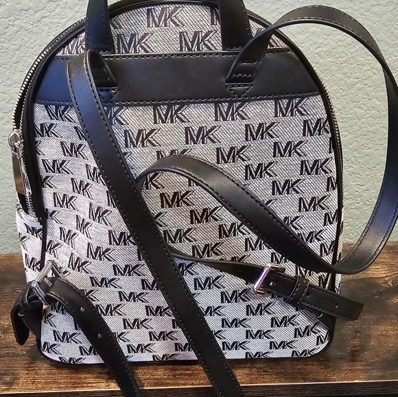 Brand new Michael Kors purse Back Pack - Picture 3 of 3
